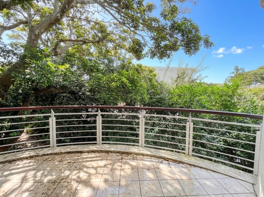 To Let Commercial Property for Rent in Mouille Point Western Cape